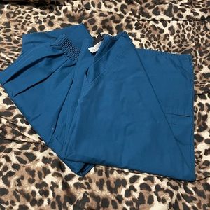 Teal scrub set
